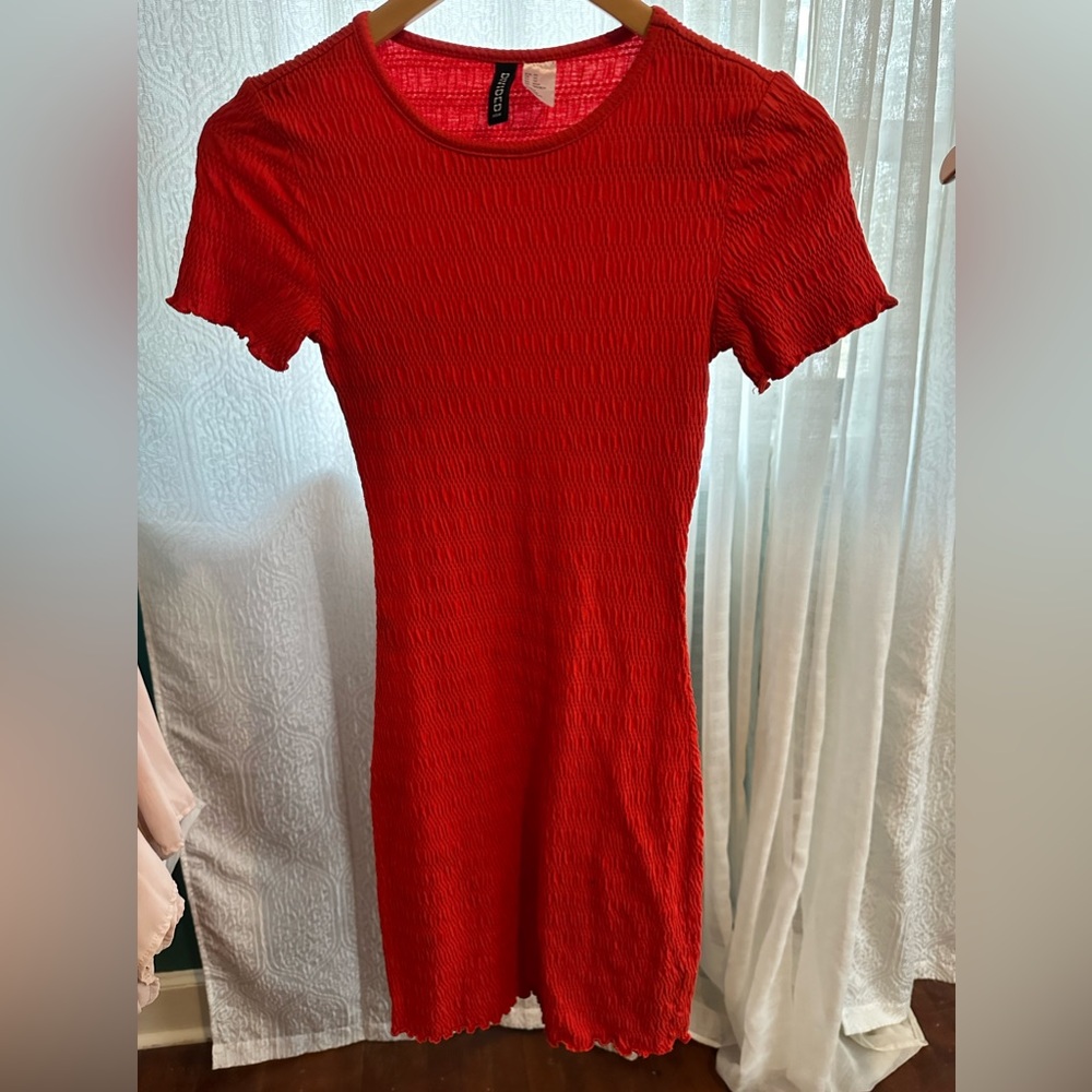 RED RIBBED DRESS - Picture 3 of 3